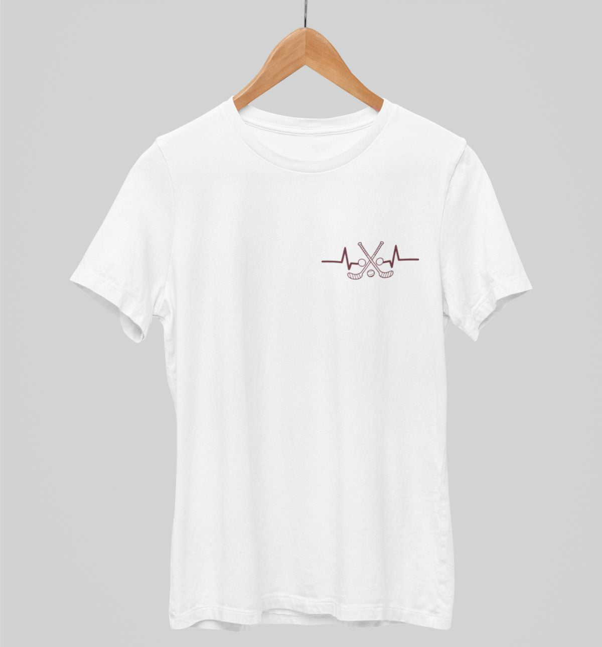 Balts UNISEX krekli "Hokejs manā sirdī"