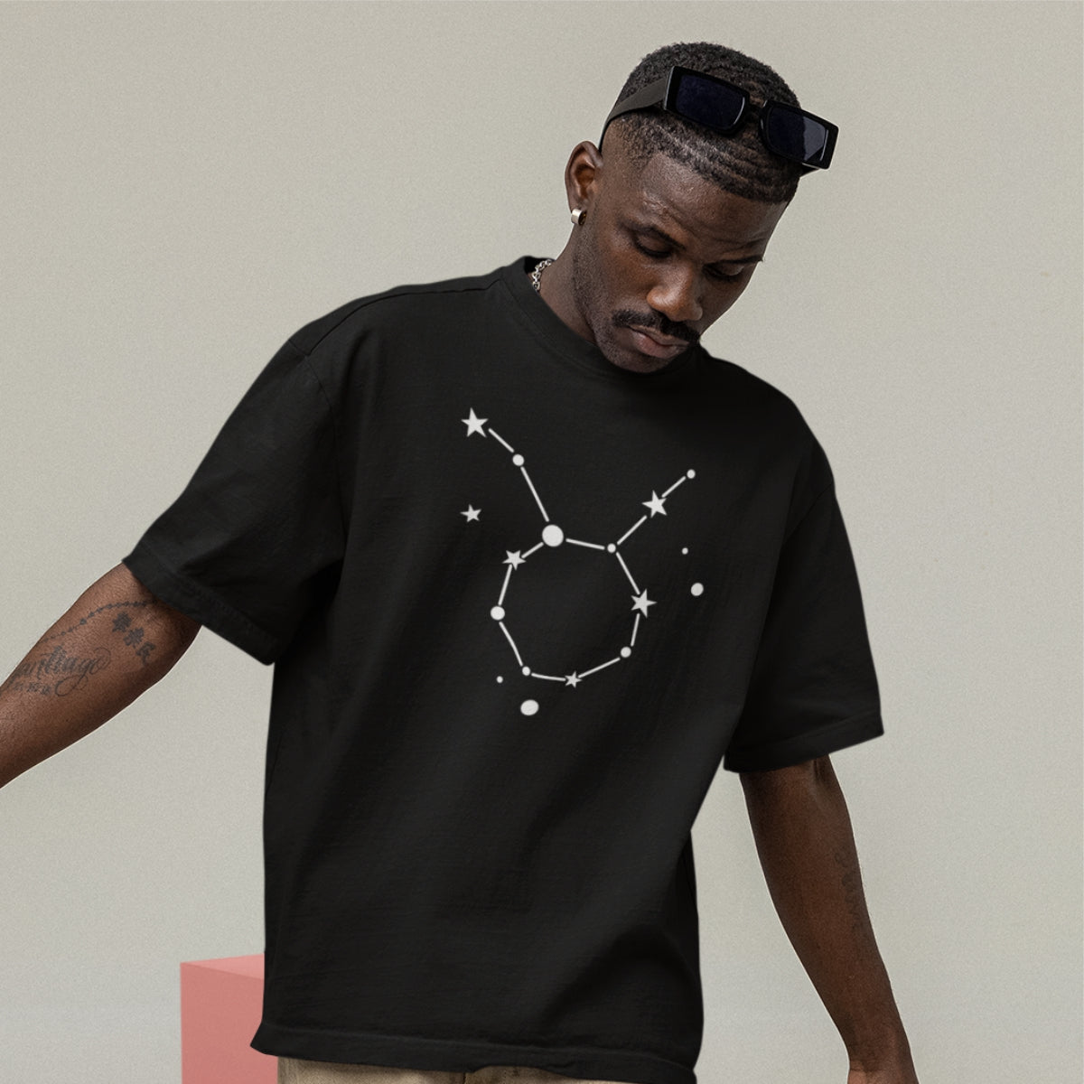 Melns UNISEX T-krekls Zodiaks Vērsis