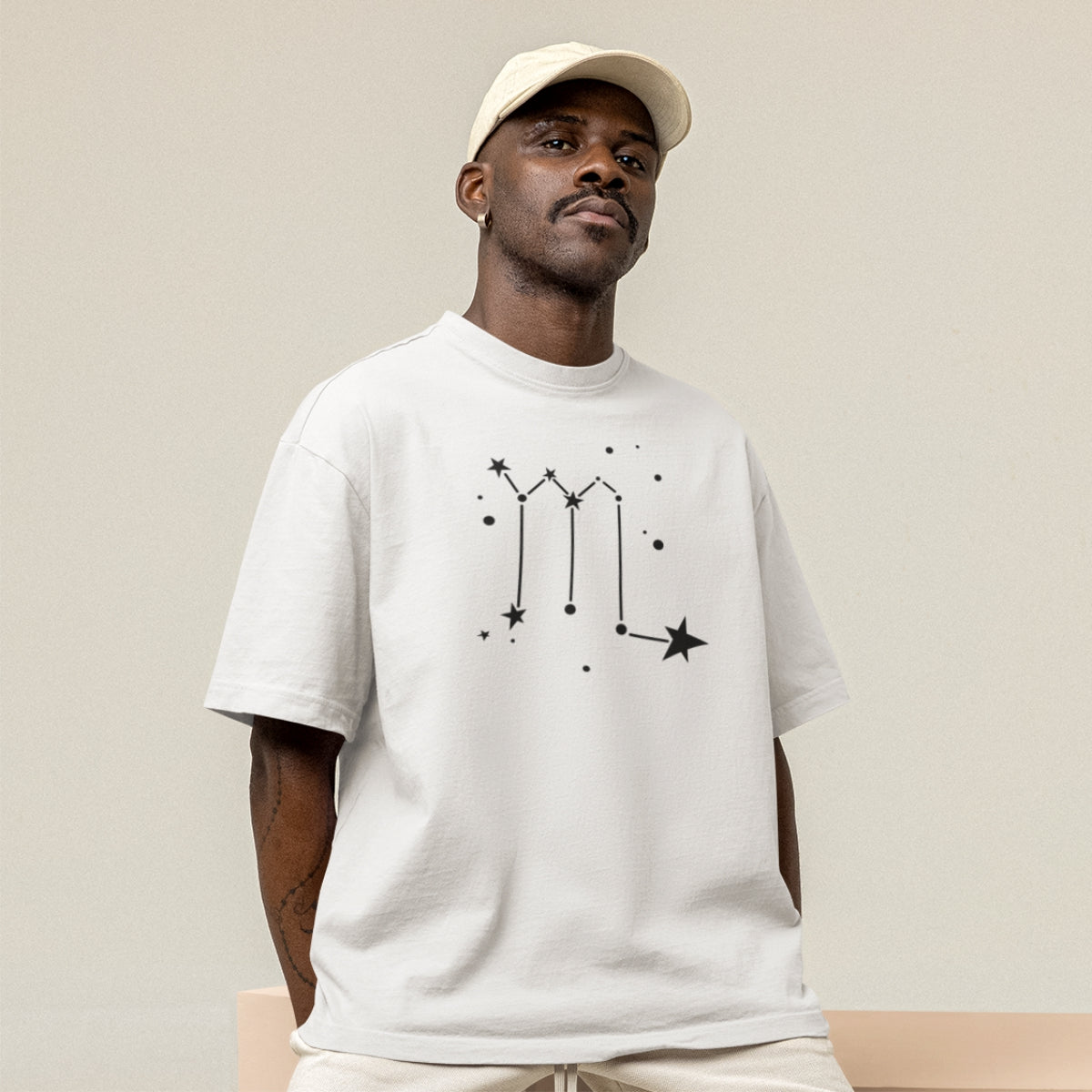 Balts UNISEX T-krekls Zodiaks Skorpions
